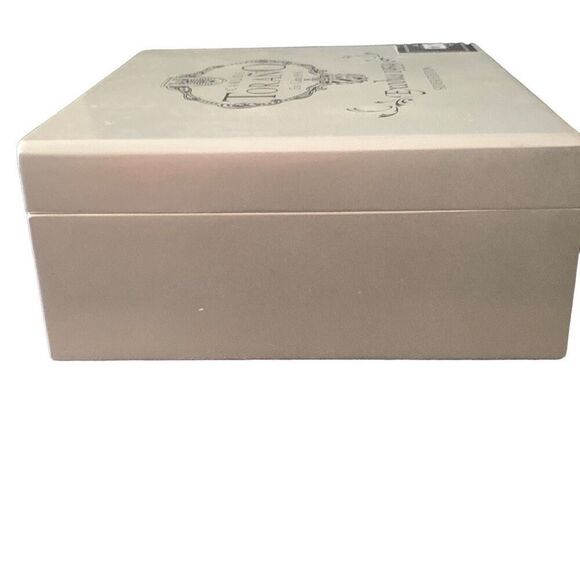 Pre Owned Carlos Torano Exodus 1959 Silver Edition Cigar Box Torpedo - Picture 7 of 16